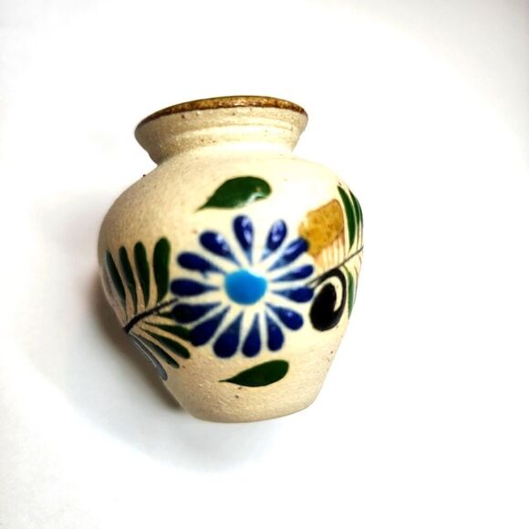 Set of 2mall Miniature Vintage Mexican Pottery Handpainted Vase with Blue Flower - Picture 2 of 10